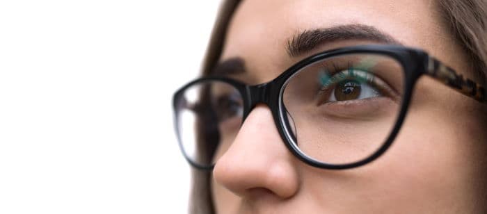closeup woman wearing glasses