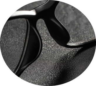 extended nose pads on glasses frame