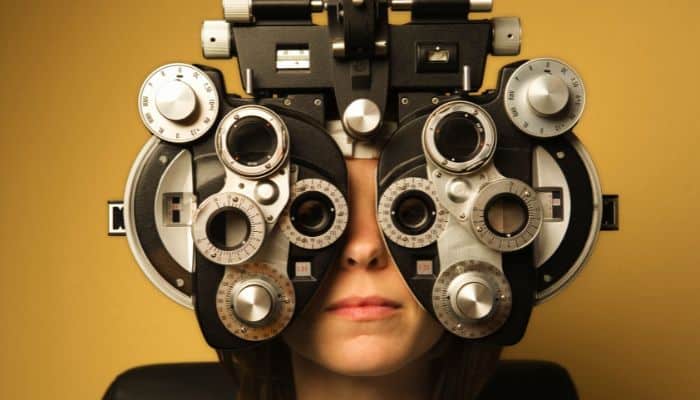 woman at eye doctor's